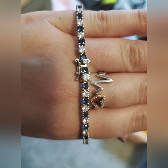 Bracelet - Picture 6 of 10